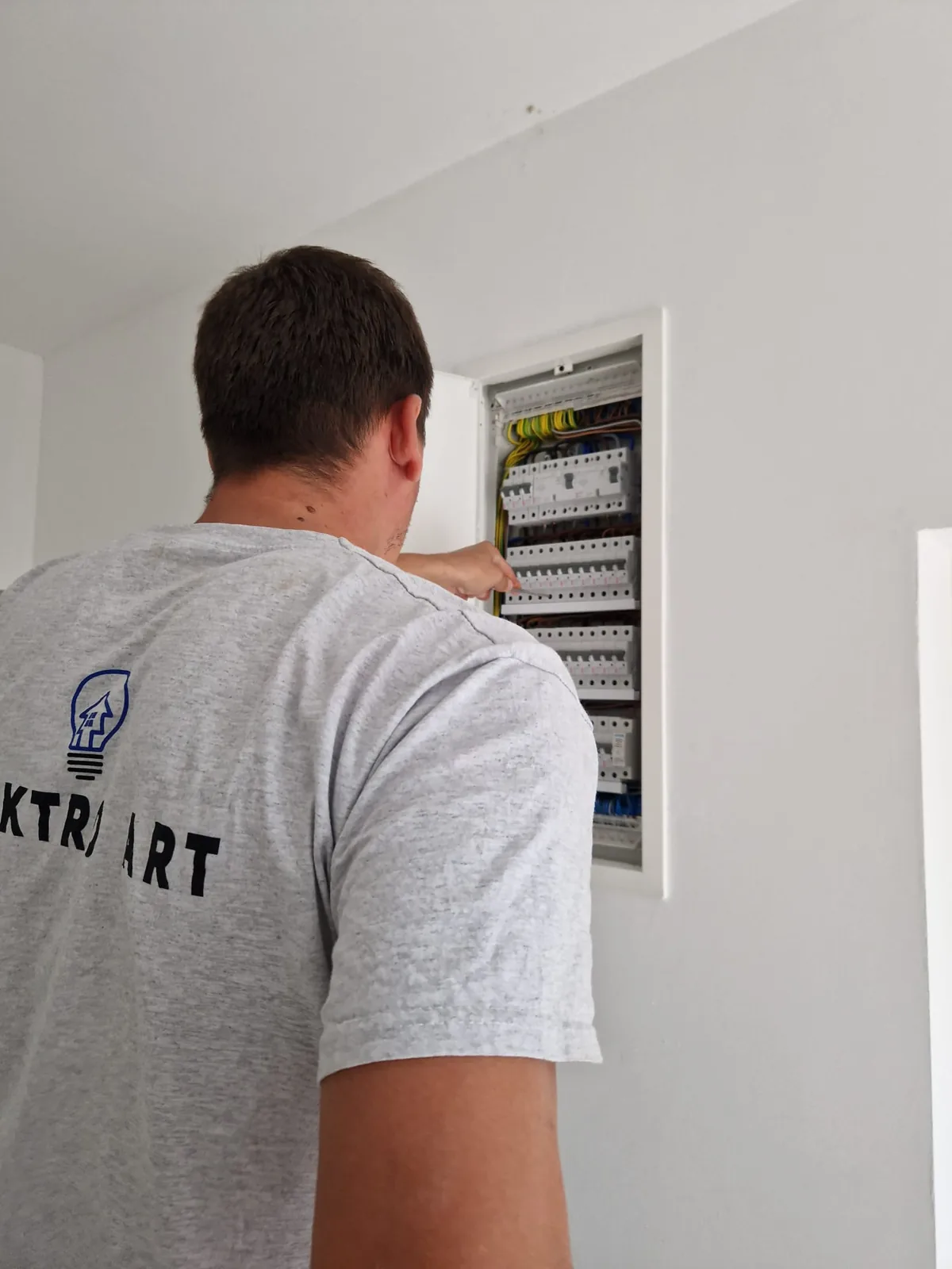 Elektroart: tim iz Metkovića za cijelu Dalmaciju